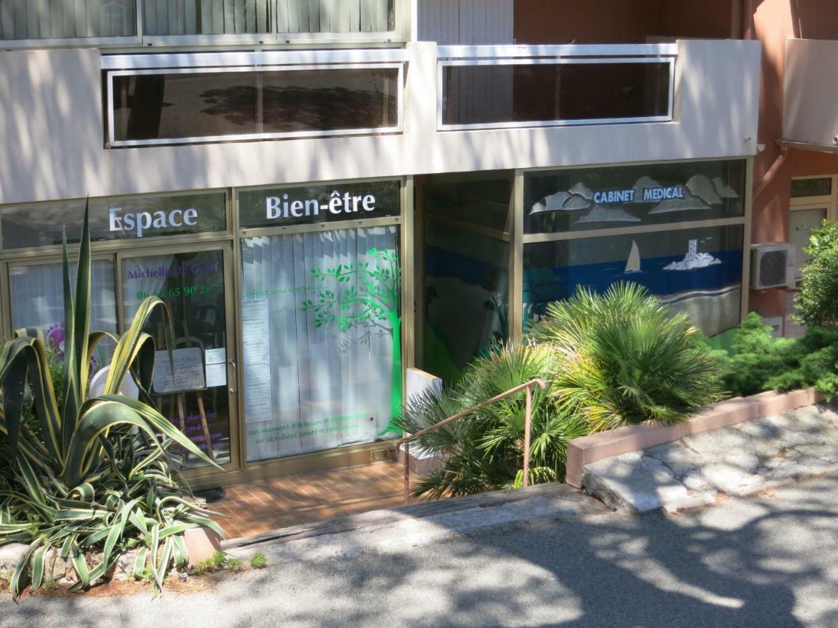 Joli studio A front de mer Saint-Raphaël Eksteriør bilde